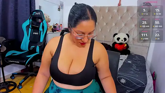 Snapshot of lulu_ferrer chatting on 20, 11, 2025 lulu ferrer online show from 20, 11, 2025