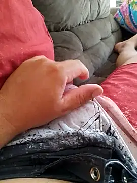 jhondivulga18 online show from 8, 4, 2026