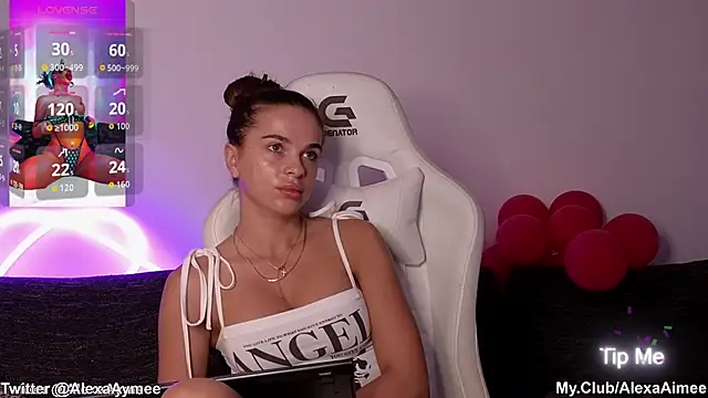 AlexaAimee online show from 15, 4, 2026