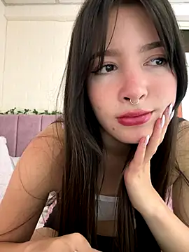Snapshot of annaharper- chatting on 6, 12, 2024 annaharper- online show from 6, 12, 2024