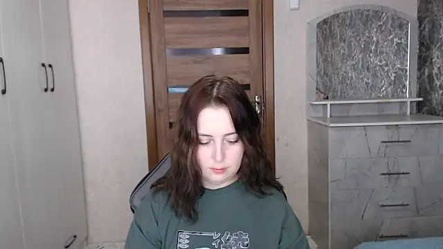 Snapshot of Kristy-Max chatting on 24, 11, 2025 Kristy-Max online show from 24, 11, 2025