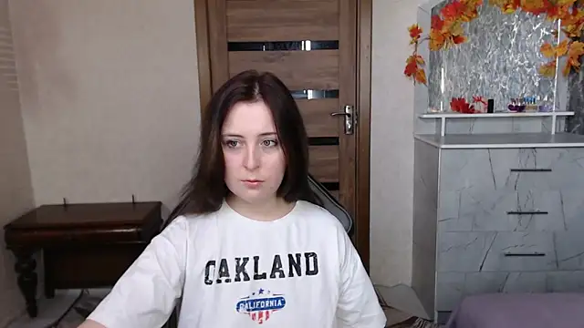 Snapshot of Kristy-Max chatting on 13, 10, 2025 Kristy-Max online show from 13, 10, 2025