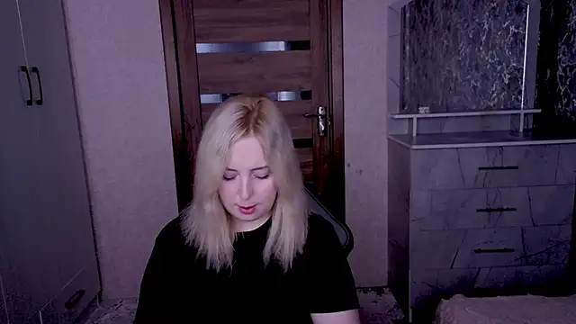 Kristy-Max online show from 12, 3, 2026