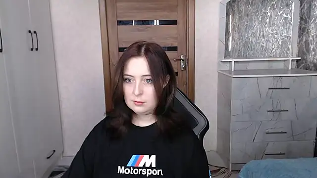 Snapshot of Kristy-Max chatting on 1, 11, 2025 Kristy-Max online show from 1, 11, 2025