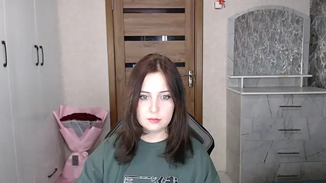 Snapshot of Kristy-Max chatting on 5, 11, 2025 Kristy-Max online show from 5, 11, 2025