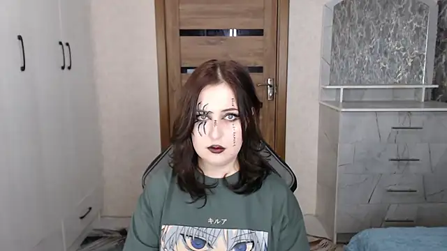 Snapshot of Kristy-Max chatting on 30, 10, 2025 Kristy-Max online show from 30, 10, 2025