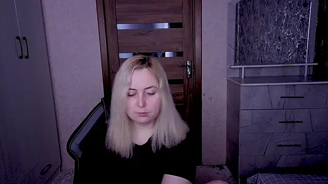 Kristy-Max online show from 13, 4, 2026