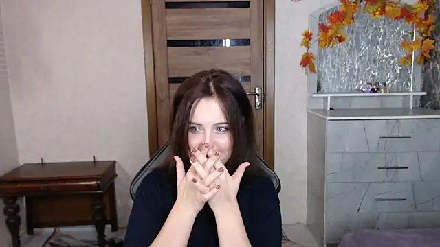 Snapshot of Kristy-Max chatting on 16, 10, 2025 Kristy-Max online show from 16, 10, 2025