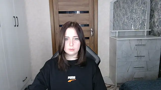 Snapshot of Kristy-Max chatting on 1, 11, 2025 Kristy-Max online show from 1, 11, 2025