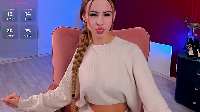 Snapshot of CherieDane chatting on 15, 10, 2025 CherieDane online show from 15, 10, 2025