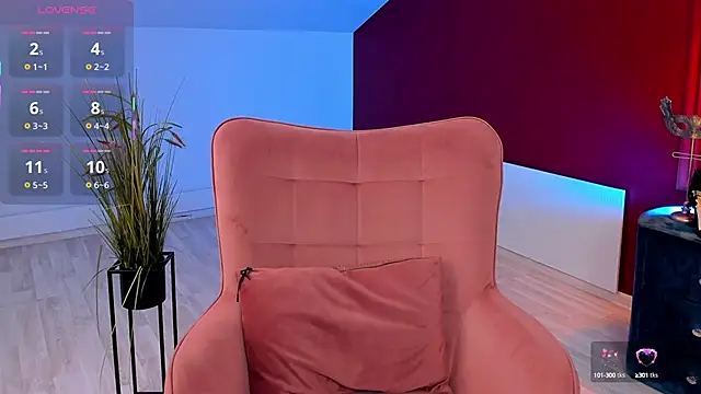 Snapshot of CherieDane chatting on 10, 10, 2025 CherieDane online show from 10, 10, 2025