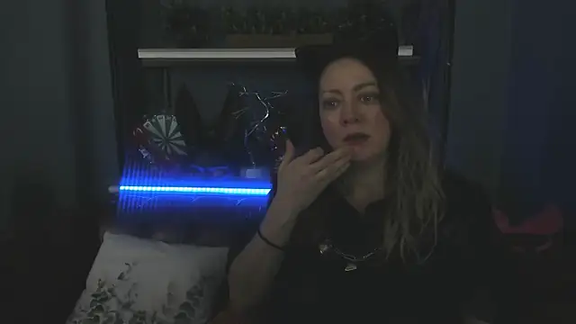JesiaFoxi online show from 25, 2, 2025