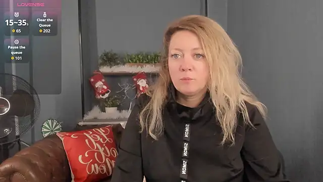 JesiaFoxi online show from 22, 12, 2025