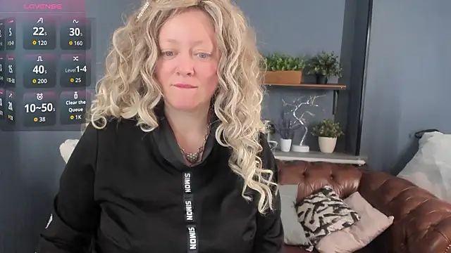 JesiaFoxi online show from 28, 2, 2026