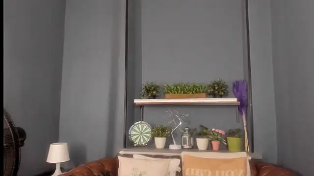 JesiaFoxi online show from 24, 2, 2025