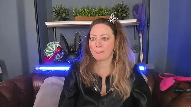 JesiaFoxi online show from 27, 2, 2025