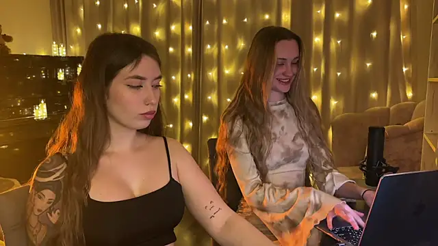 Snapshot of urmissalice chatting on 2, 12, 2025 urmissalice online show from 2, 12, 2025