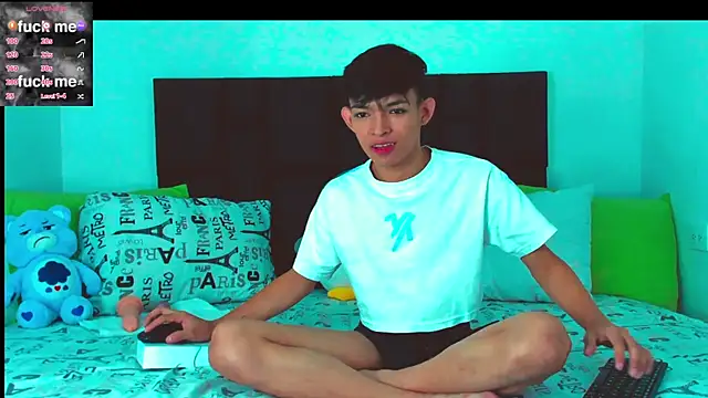 Snapshot of Tonny_twink_ chatting on 16, 2, 2025 Tonny twink  online show from 16, 2, 2025