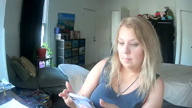 RubyGissing online show from 1, 10, 2025
