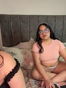 maddie-and-chelsea- online show from 8, 4, 2026