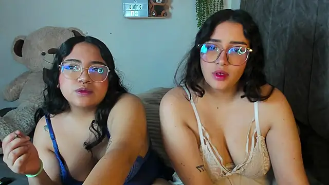 maddie-and-chelsea- online show from 19, 12, 2025