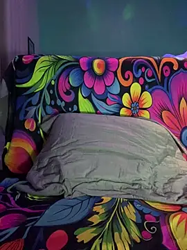 xMirana  online show from 2, 4, 2026