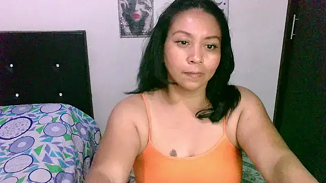 Snapshot of zaray_bella chatting on 11, 11, 2025 zaray bella online show from 11, 11, 2025