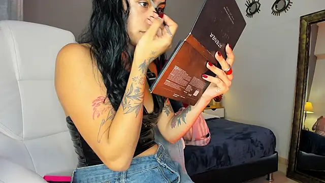 Giovanna oliveira online show from 28, 10, 2025