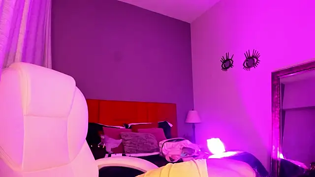 Giovanna oliveira online show from 25, 11, 2025