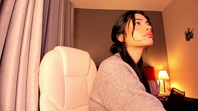 Giovanna oliveira online show from 15, 11, 2025