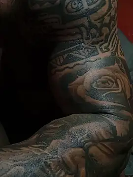 moody1996- online show from 28, 10, 2025