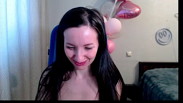 Snapshot of RailyMellow chatting on 8, 2, 2025 RailyMellow online show from 8, 2, 2025