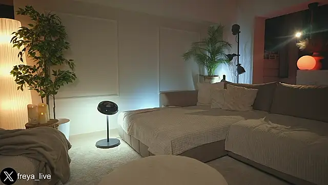 freyacherie online show from 6, 2, 2026