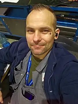 Tonojenej online show from 15, 2, 2025