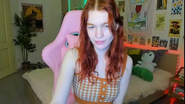 Sunny Elly online show from 6, 3, 2025