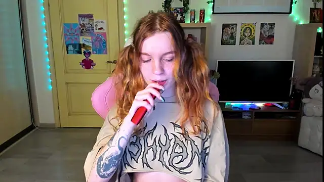 Sunny Elly online show from 14, 10, 2025