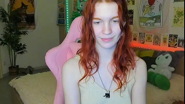 Sunny Elly online show from 6, 3, 2025