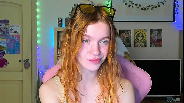 Sunny Elly online show from 10, 10, 2025