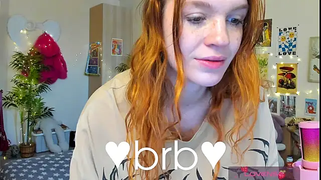 Sunny Elly online show from 19, 4, 2026