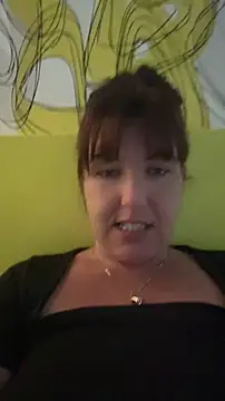 Snapshot of NatiLove35 chatting on 6, 6, 2026 NatiLove35 online show from 6, 6, 2026