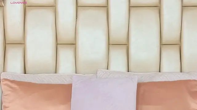 Alexa Miss online show from 22, 12, 2025