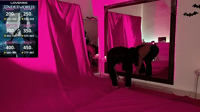 Alexa Miss online show from 1, 11, 2025