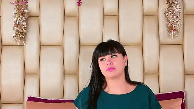 Alexa Miss online show from 14, 12, 2025