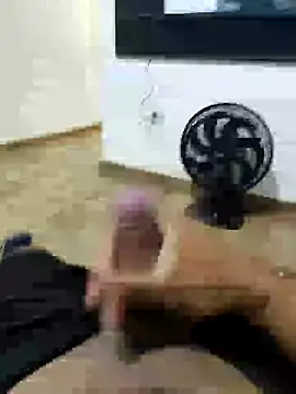 Snapshot of roladuraPr chatting on 10, 1, 2025 roladuraPr online show from 10, 1, 2025