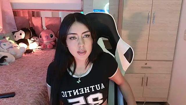 Snapshot of Angel_lusst chatting on 23, 12, 2024 Angel lusst online show from 23, 12, 2024