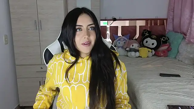 Snapshot of Angel_lusst chatting on 2, 12, 2024 Angel lusst online show from 2, 12, 2024