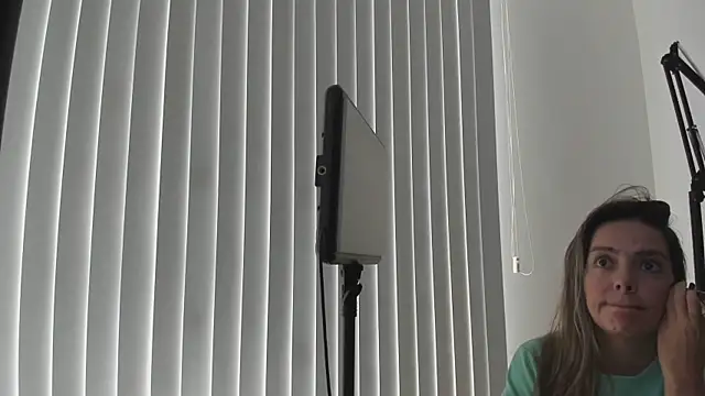 atenea erotic online show from 12, 11, 2025