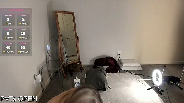 Peaches N Kreme online show from 9, 10, 2025