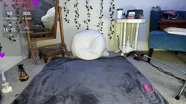Snapshot of Peaches_N_Kreme chatting on 30, 6, 2026 Peaches N Kreme online show from 30, 6, 2026