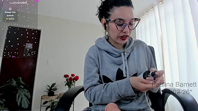 paulinabarnett- online show from 24, 2, 2026